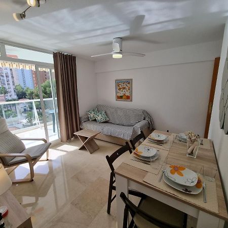 Ideal familias en urbanización de lujo a 600m de la playa Levante con Wifi, AC y Parking Benidorm Exterior foto